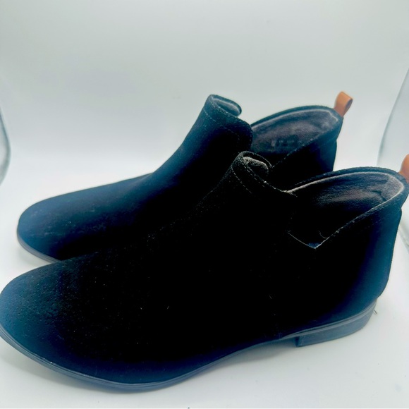 Dr. Scholls Bootie black ankle boot faux suede slip on size 7 women's - Picture 1 of 10